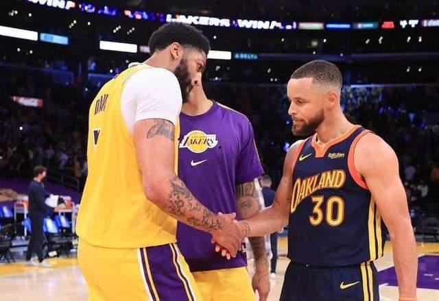 金州勇士最新爆料消息,揭秘球队备战新赛季的神秘计划!”  第2张 金州勇士最新爆料消息,揭秘球队备战新赛季的神秘计划!”  第2张