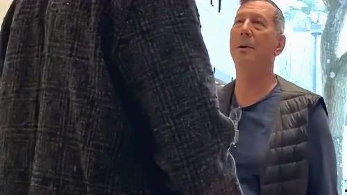 美国人拍爆料视频,民众爆料视频曝光惊人内幕  第2张 美国人拍爆料视频,民众爆料视频曝光惊人内幕  第2张